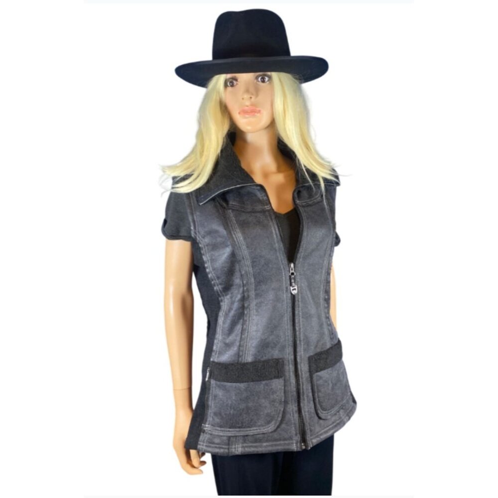 NWT KUHL Women's S Raven Gray Black Dani Sherpa Vest Italian Faux Leather $219